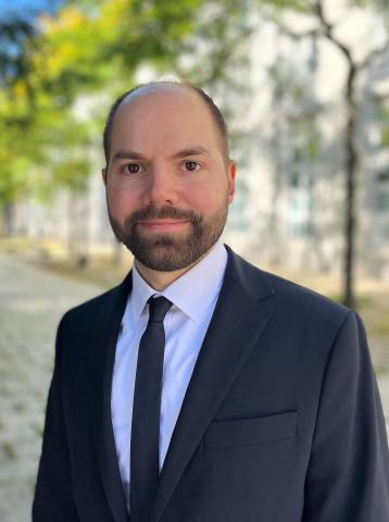 Dr. David Obert